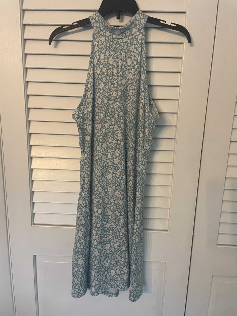 Girls' Sleeveless High-Neck Floral Dress in Light Blue and White